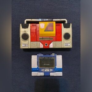 Vintage G1 Transformers 1983 Soundwave and 1984 Blaster